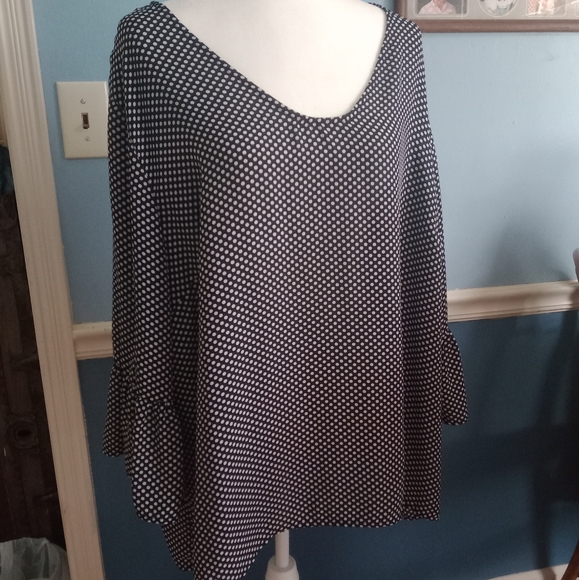 Como Black women's blouse black/white polka dot top long ruffle sleeve, size 3X - Picture 2 of 5